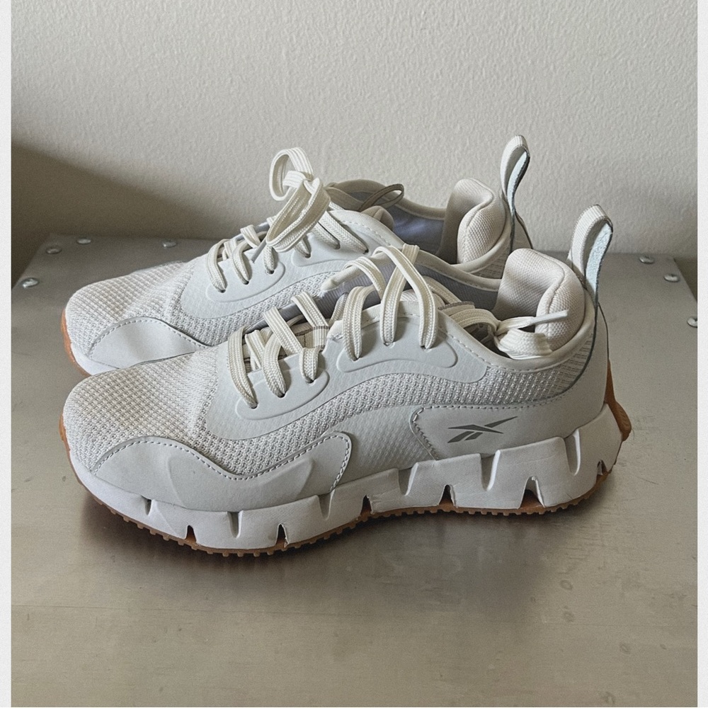 Sz 8 Reebok Zig Dynamica Running Shoes